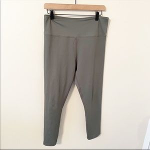 EUC Zyia olive green vibrations leggings